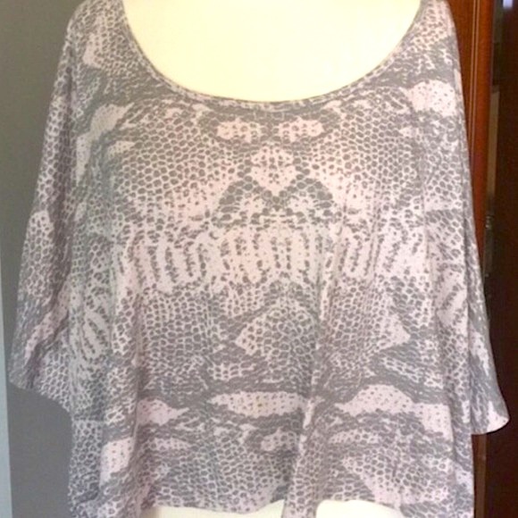 Faux Snakeskin Print Oversized Off The Shoulder Top - Picture 2 of 6